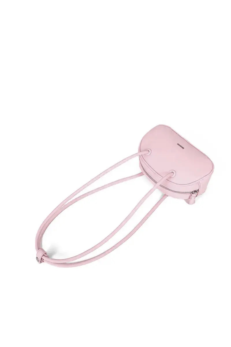Beautifully Finished Bag in a Timeless Design
