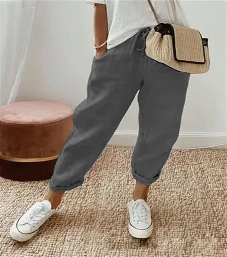 Classic Vintage Pants with a Flattering Fit