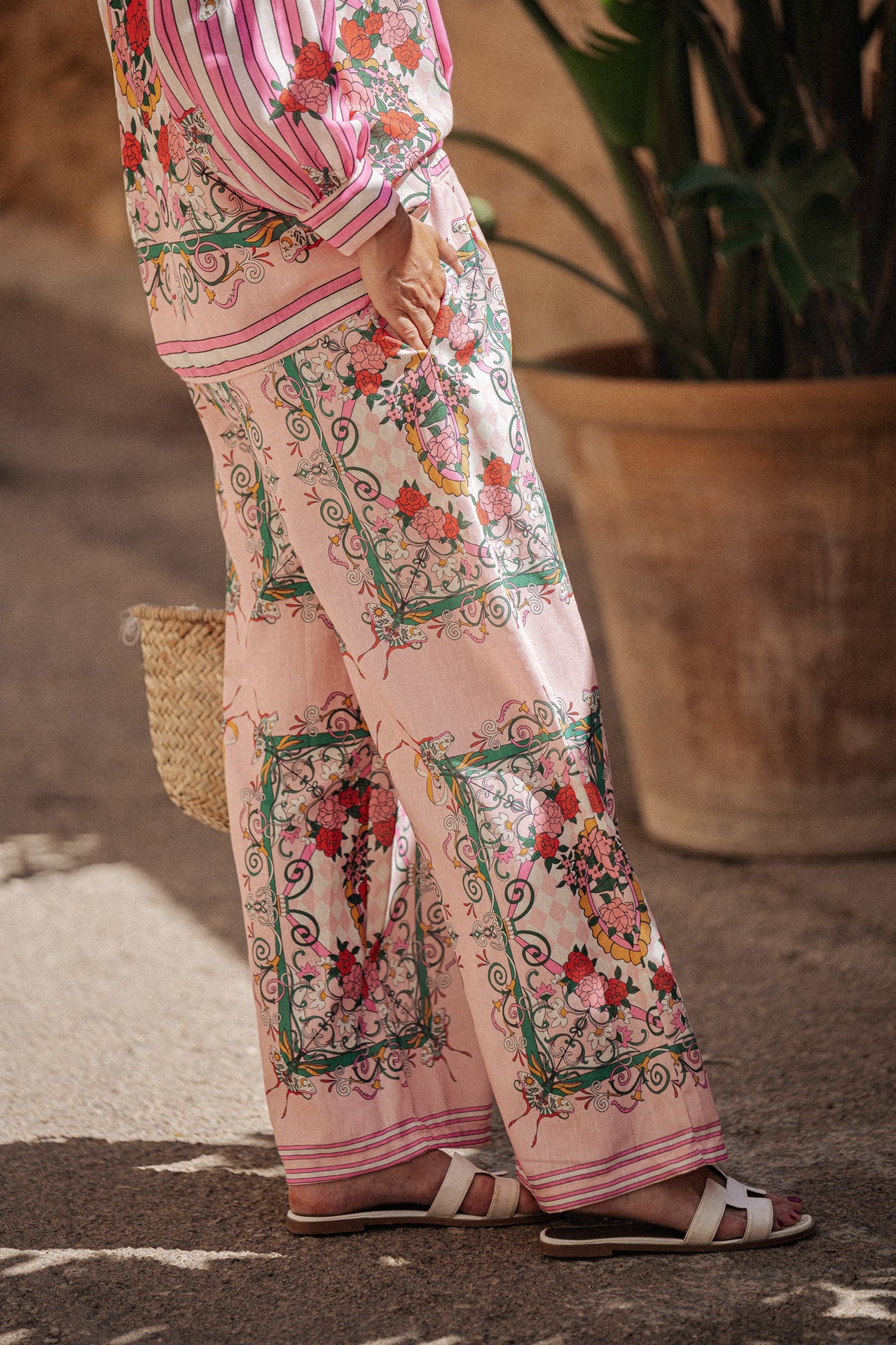 Gracefully Styled Trousers for Any Occasion