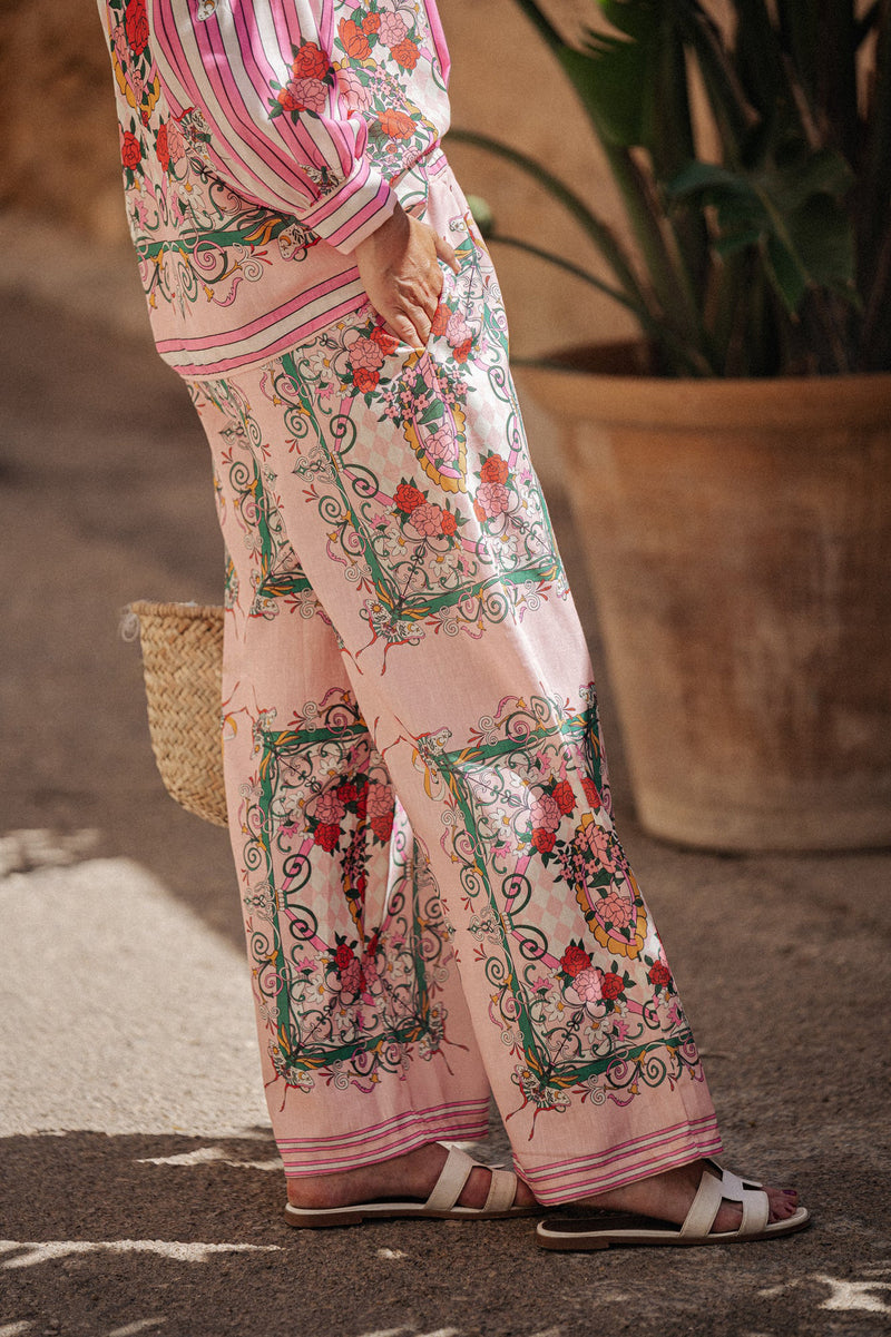Gracefully Styled Trousers for Any Occasion