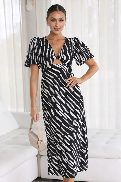 Beautifully Crafted Dress in a Classic Style