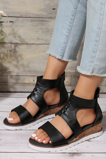 Well Tailored Sandals with a Graceful Silhouette