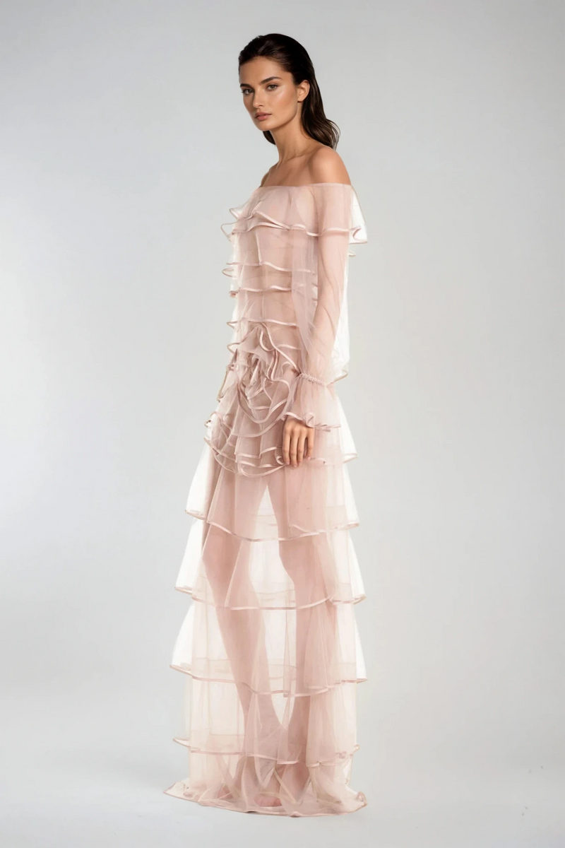 Gracefully Styled Dress for Any Occasion