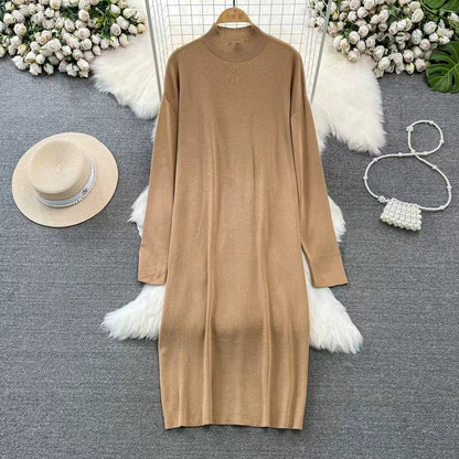 Classic Vintage Sweater with a Flattering Fit