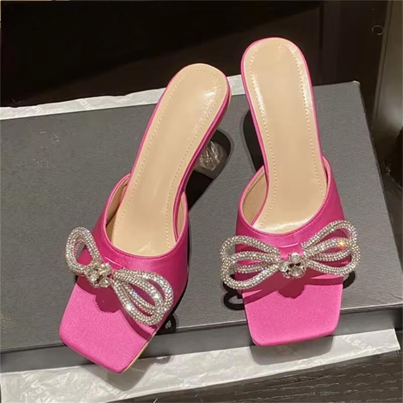 Polished Heels with an Effortless Classic Look