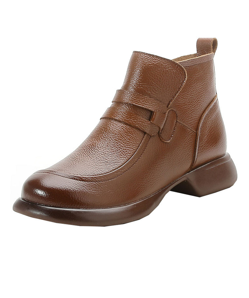 Polished Boots with an Effortless Classic Look