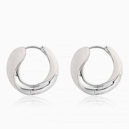 Effortlessly Elegant Garment with a Timeless Design