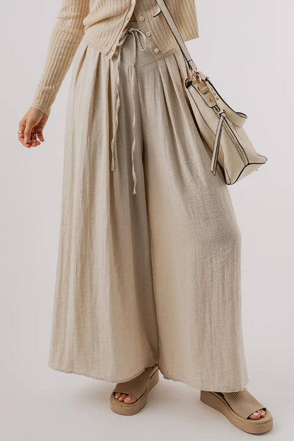 Elegantly Styled Pants for Everyday Wear