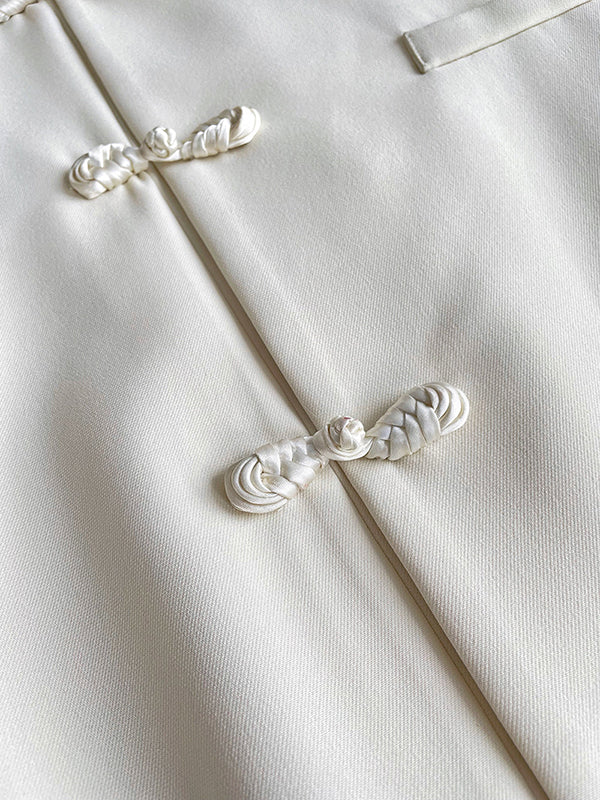 Beautifully Finished Garment in a Timeless Design