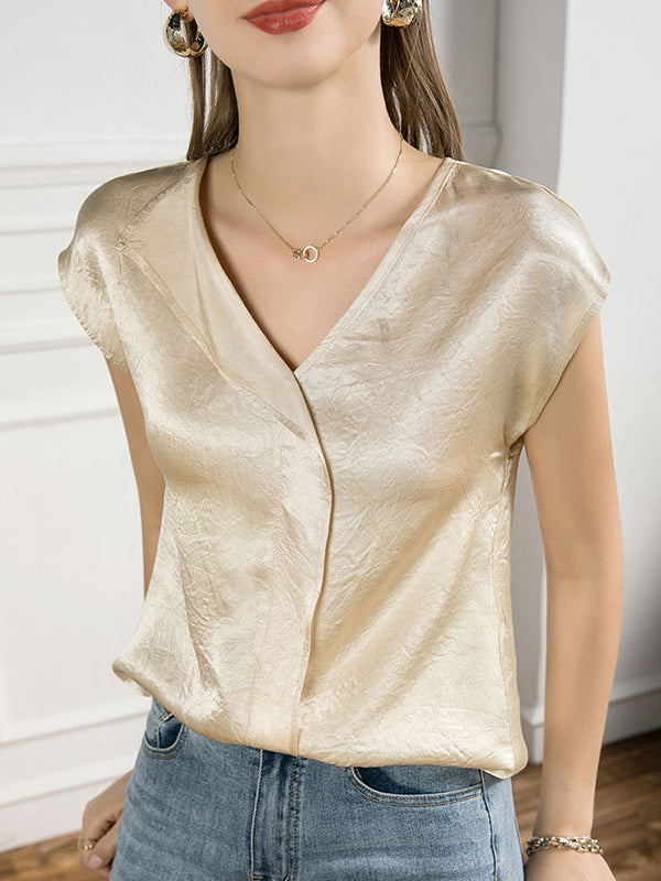Beautifully Crafted Blouse in a Classic Style