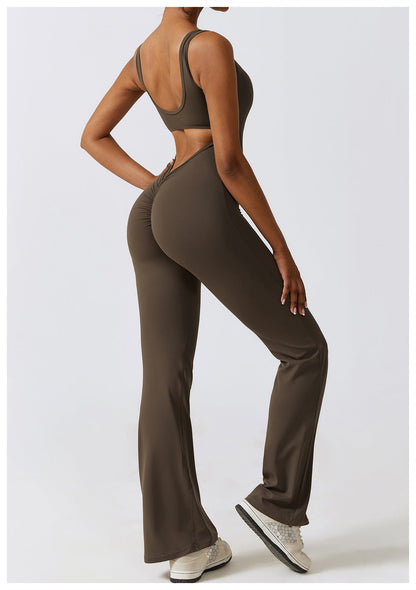 Sophisticated Garment with a Clean Classic Look