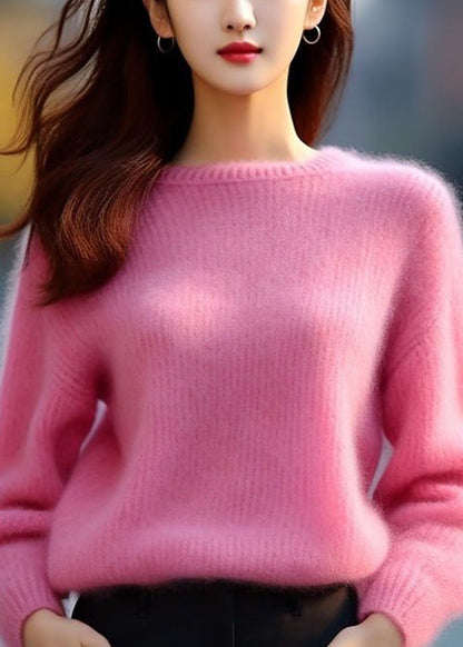Well Tailored Sweater with a Graceful Silhouette