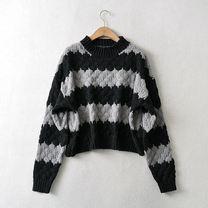 Classic Vintage Sweater with a Flattering Fit