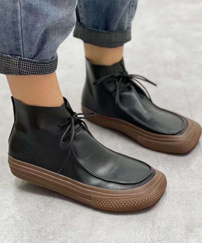 Well Tailored Boots with a Graceful Silhouette