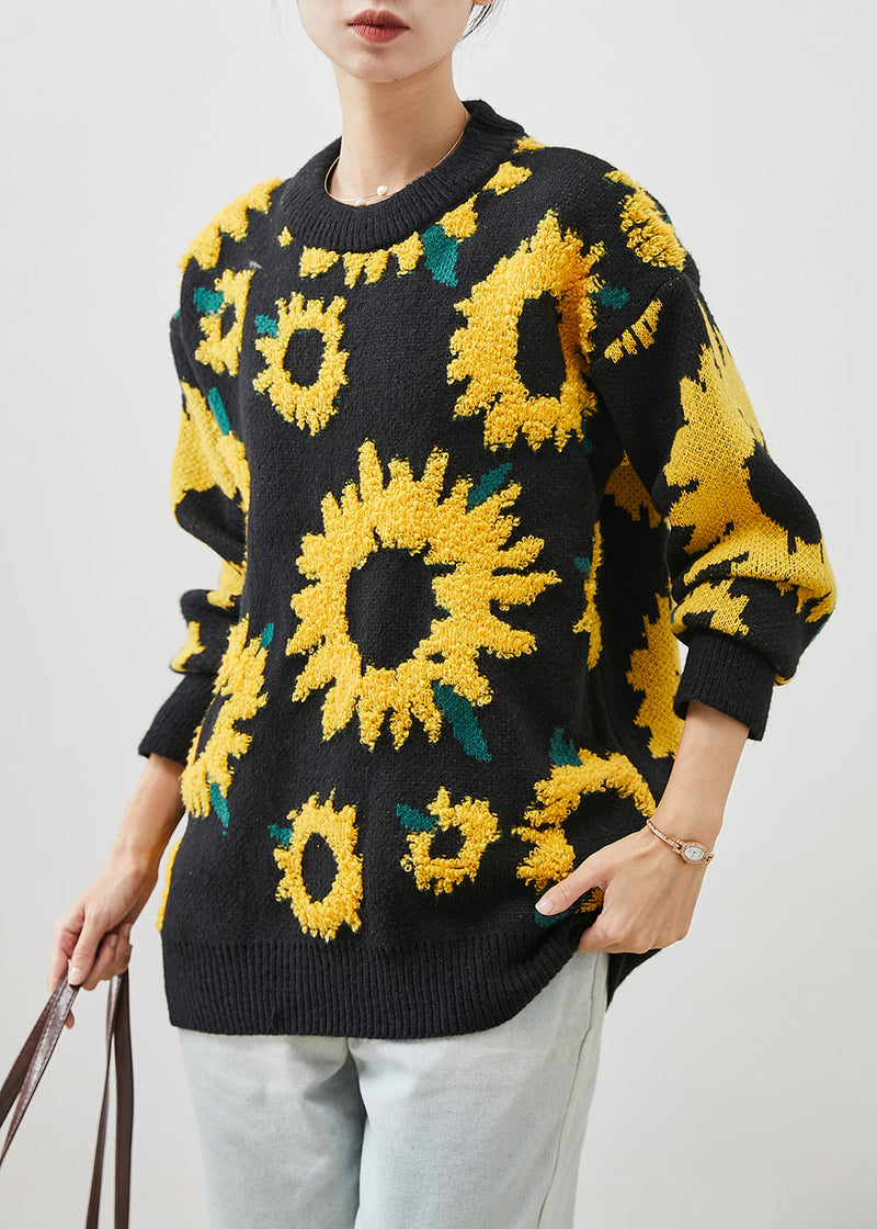 Classic Vintage Sweater with a Flattering Fit