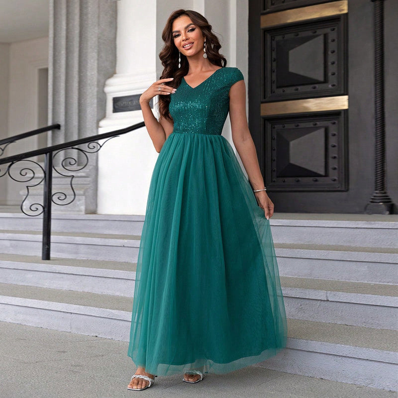 Classic Vintage & Enduringly Stylish Dress