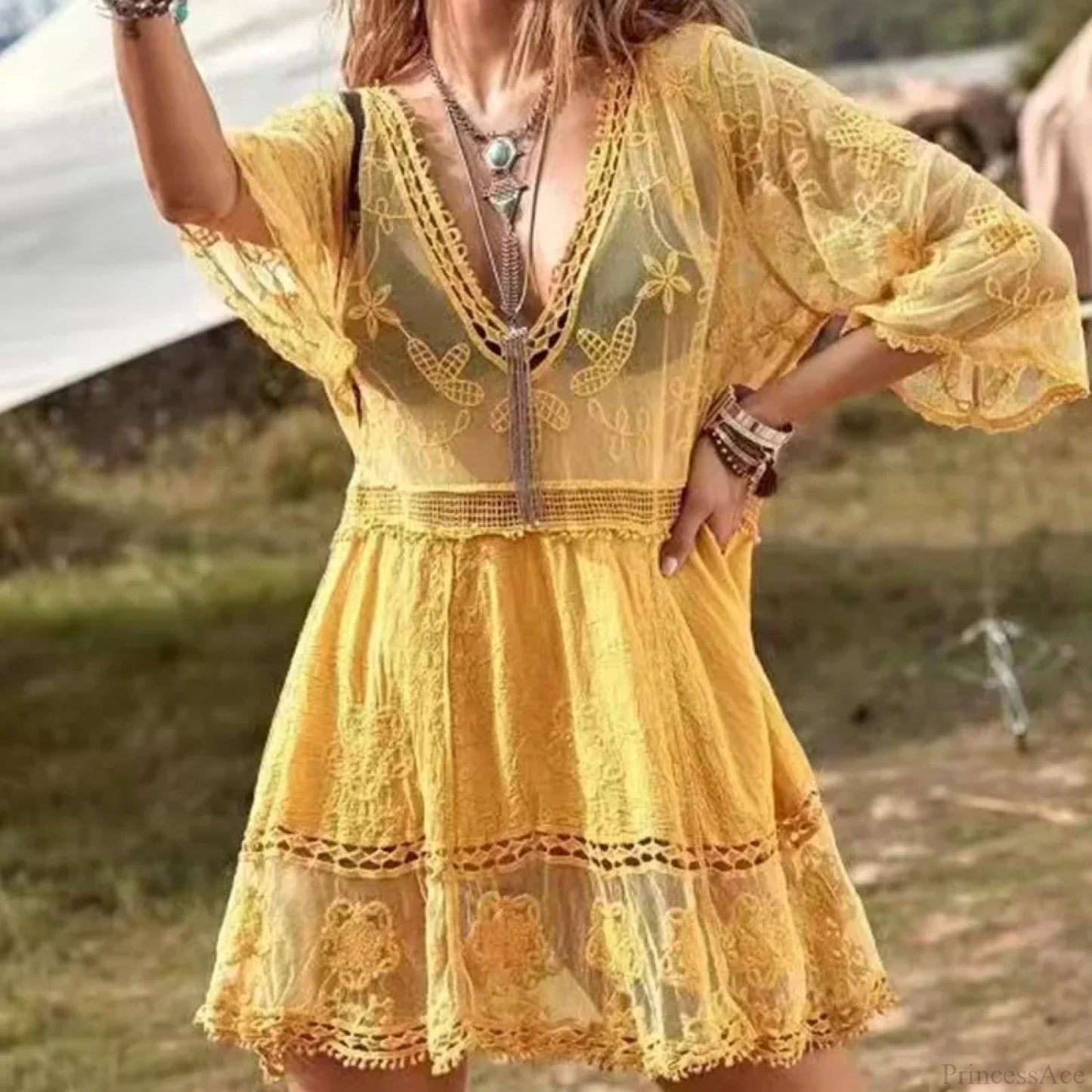 Classic Vintage & Enduringly Stylish Dress