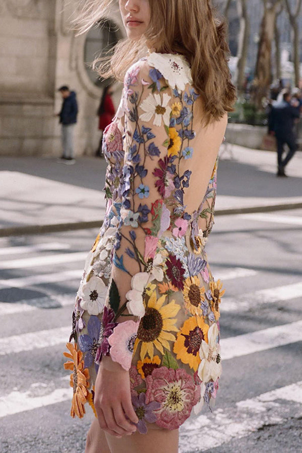 Beautifully Crafted Dress in a Classic Style
