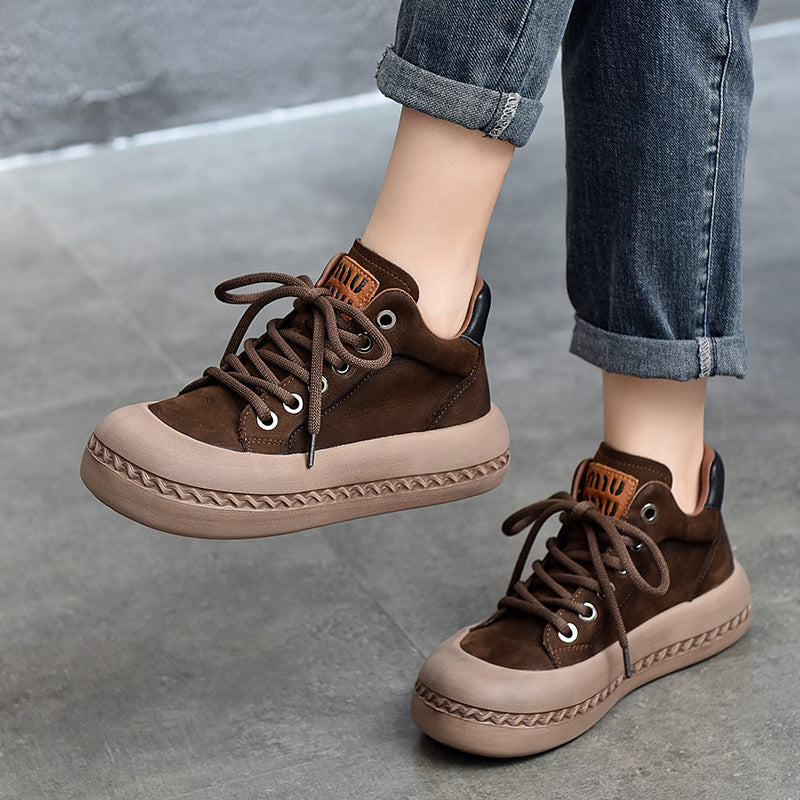 Beautifully Finished Boots in a Timeless Design