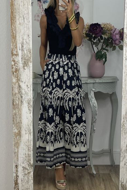 Effortlessly Elegant Garment with a Timeless Design
