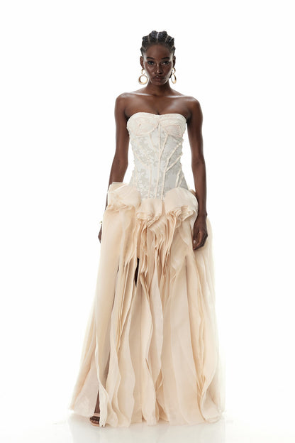 Sophisticated Dress with a Clean Classic Look