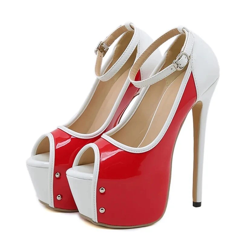 Beautifully Finished Heels in a Timeless Design