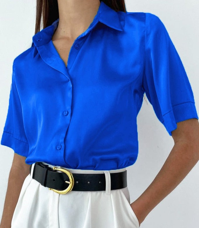 Beautifully Crafted Blouse in a Classic Style