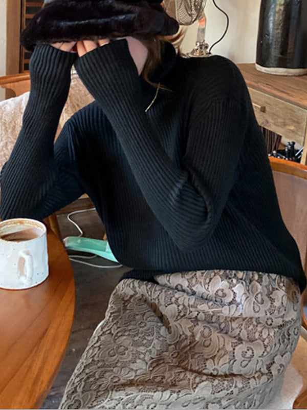 Effortlessly Elegant Sweater with a Timeless Design