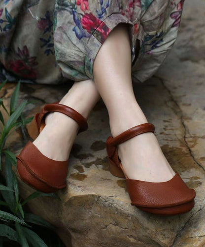 Classic Vintage Sandals with a Flattering Fit