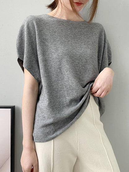 Effortlessly Elegant Sweater with a Timeless Design