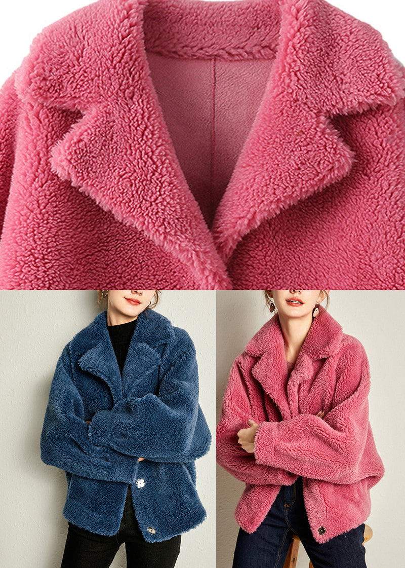 Beautifully Finished Coat in a Timeless Design