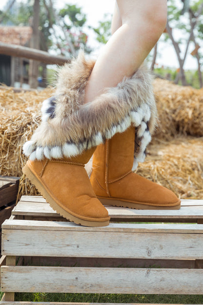 Well Tailored Boots with a Graceful Silhouette