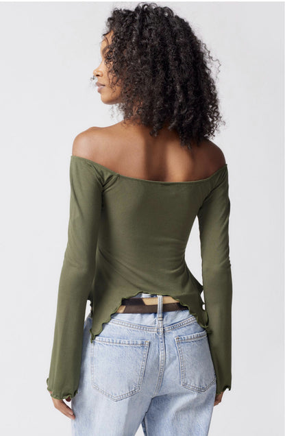Classic Vintage Top with a Flattering Fit