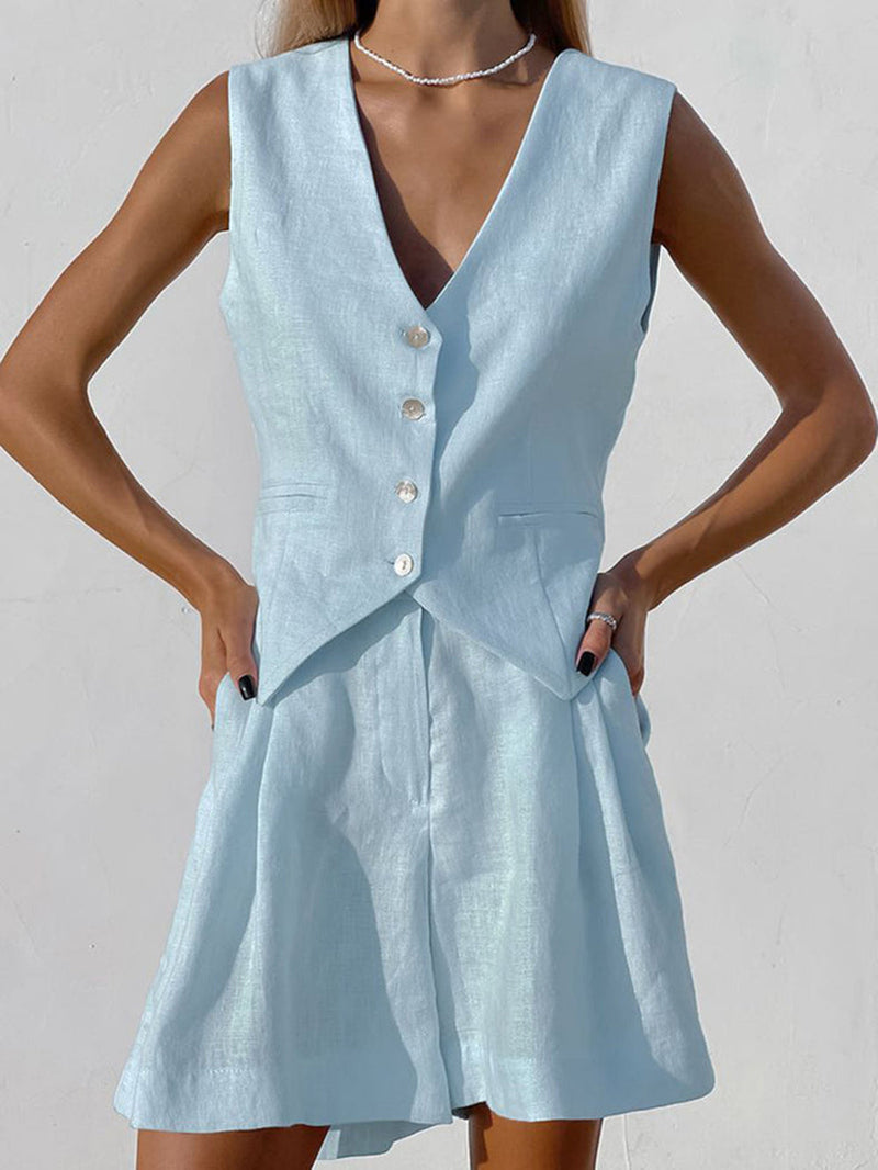 Sophisticated Garment with a Clean Classic Look