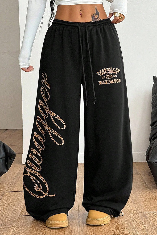 Well Tailored Pants with a Graceful Silhouette