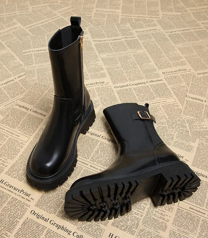 Beautifully Finished Boots in a Timeless Design
