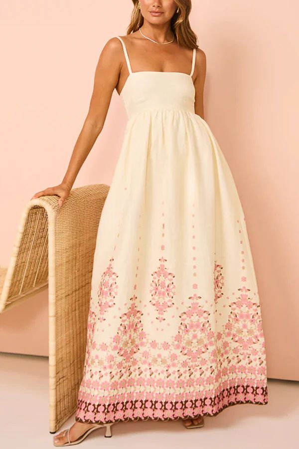 Effortlessly Elegant Dress with a Timeless Design