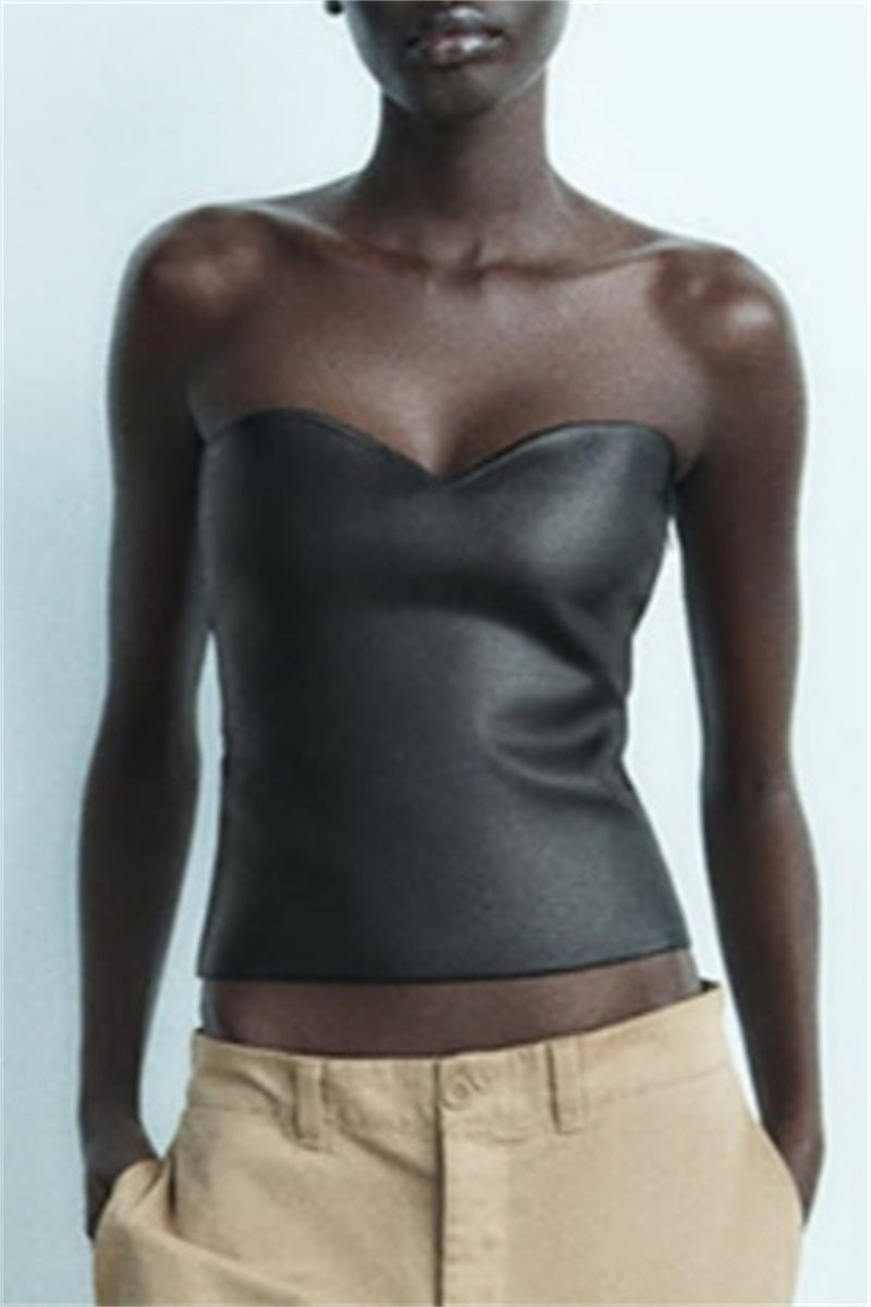 A Vintage Style Top with Delicate Timeless Details