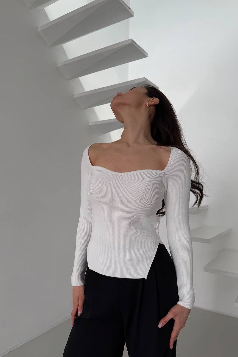 Beautifully Balanced Top with Timeless Character