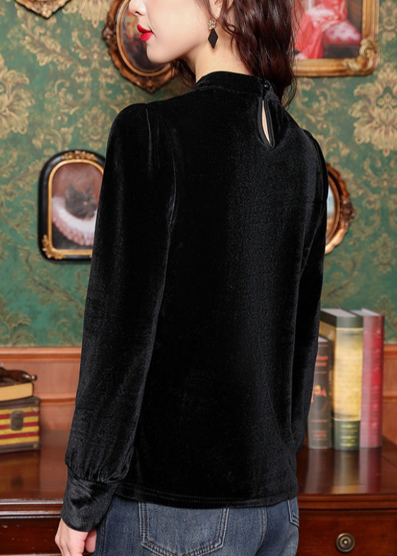 Beautifully Finished Top in a Timeless Design