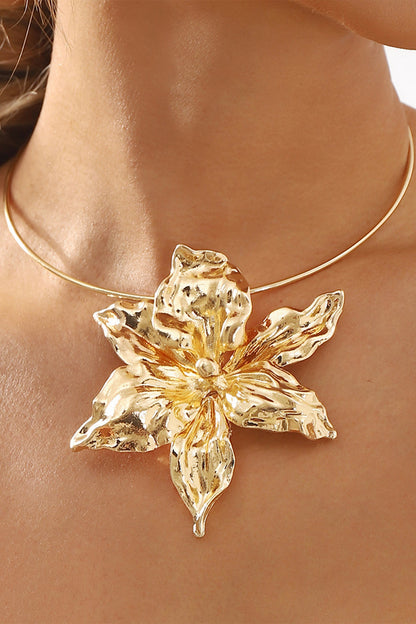 Gracefully Styled Garment for Any Occasion