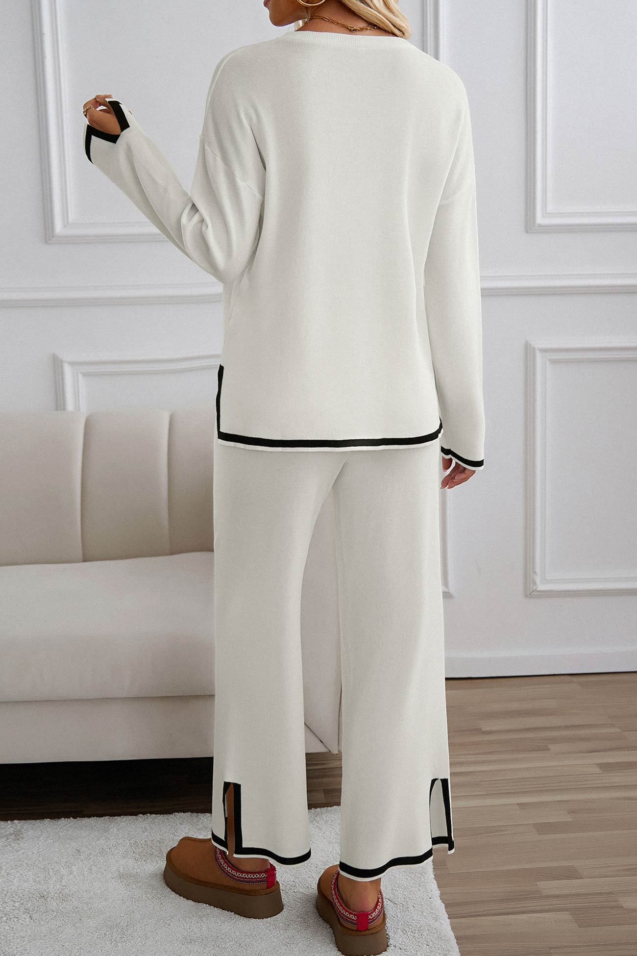 Well Tailored Garment with a Graceful Silhouette