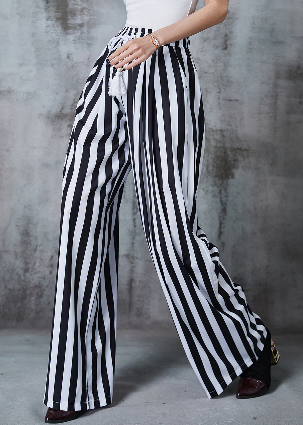 Gracefully Styled Pants for Any Occasion