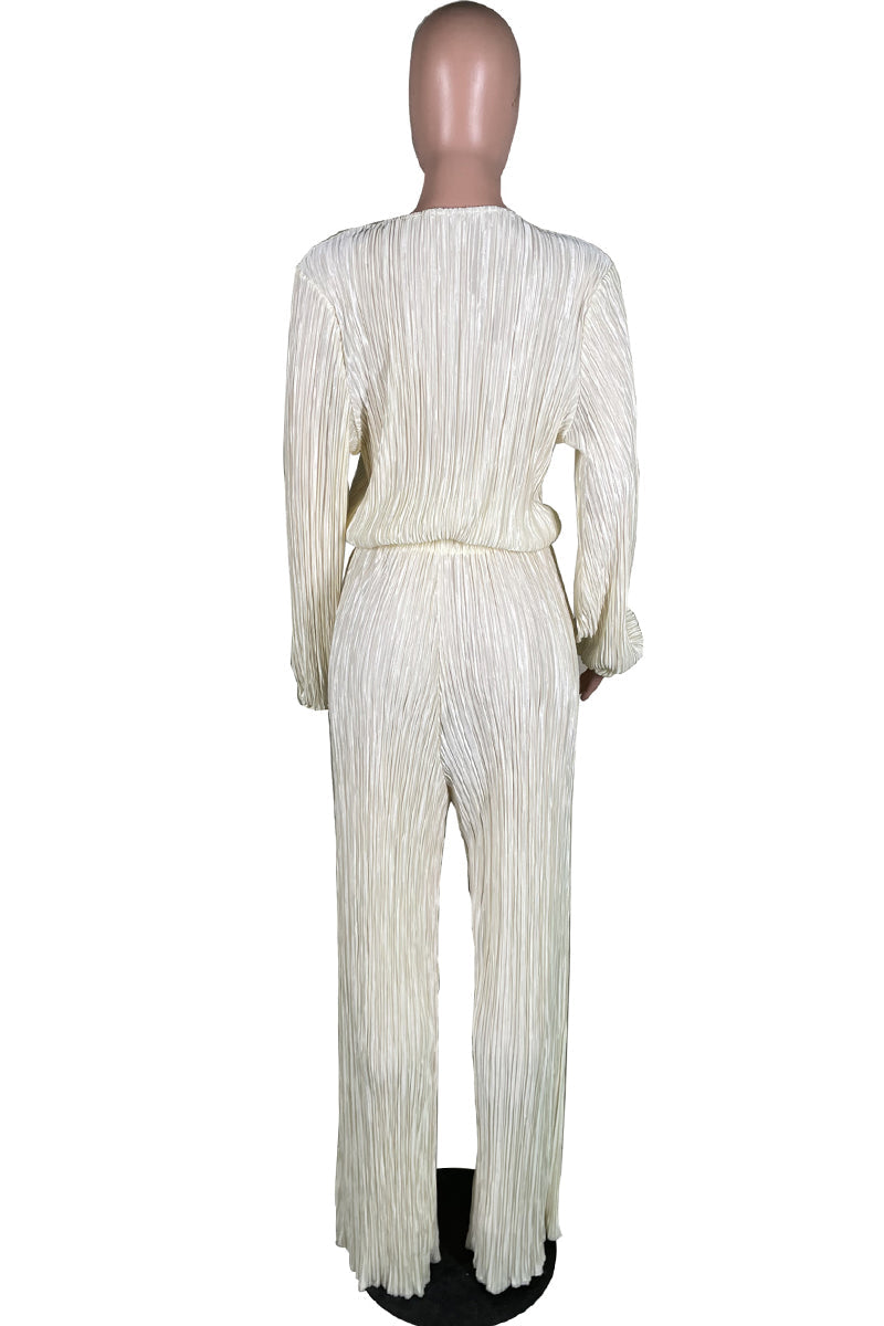 Well Tailored Garment with a Graceful Silhouette