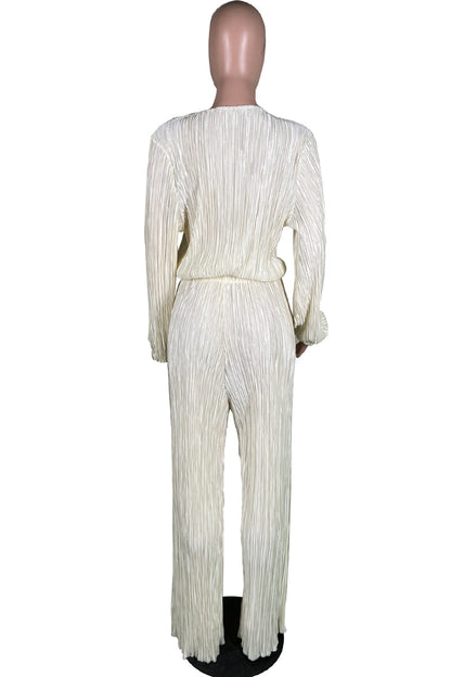 Well Tailored Garment with a Graceful Silhouette