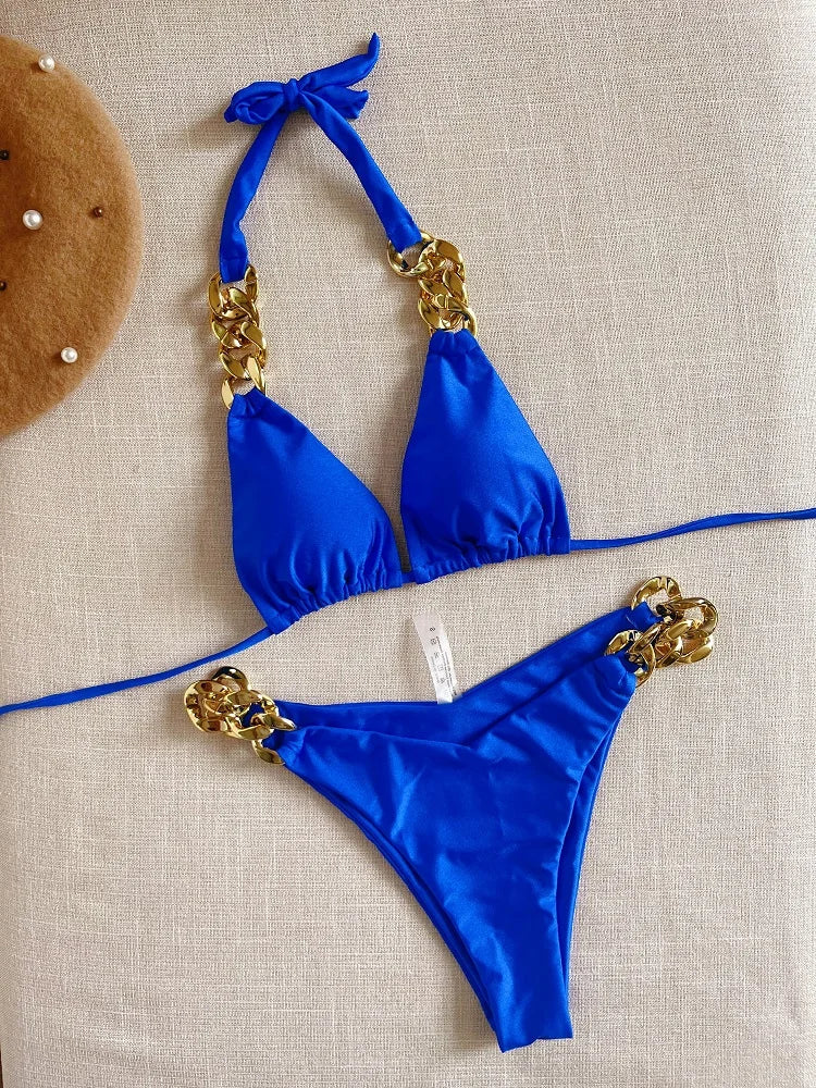 Well Tailored Swimsuit with a Graceful Silhouette