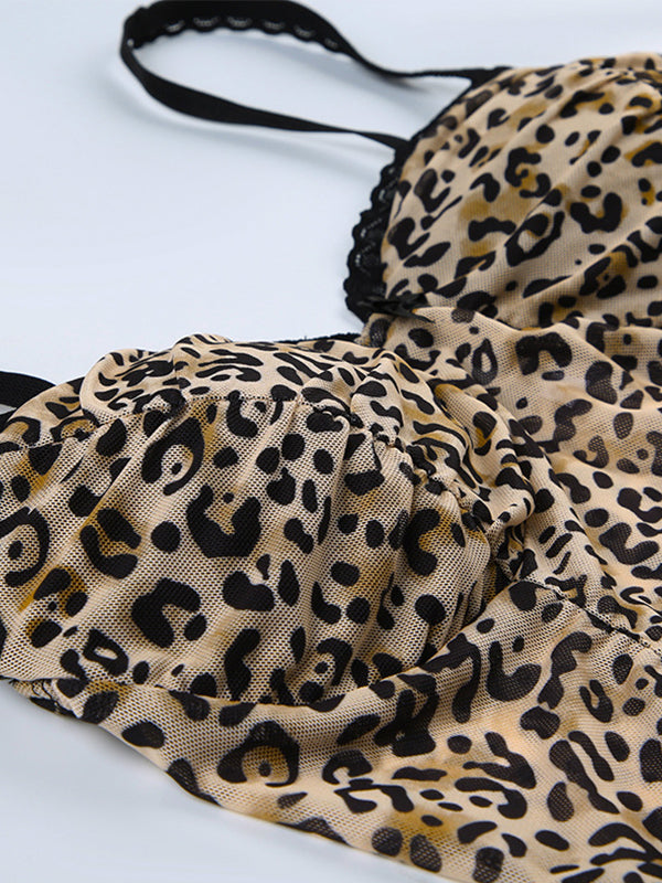 A Vintage Style Top with Delicate Timeless Details