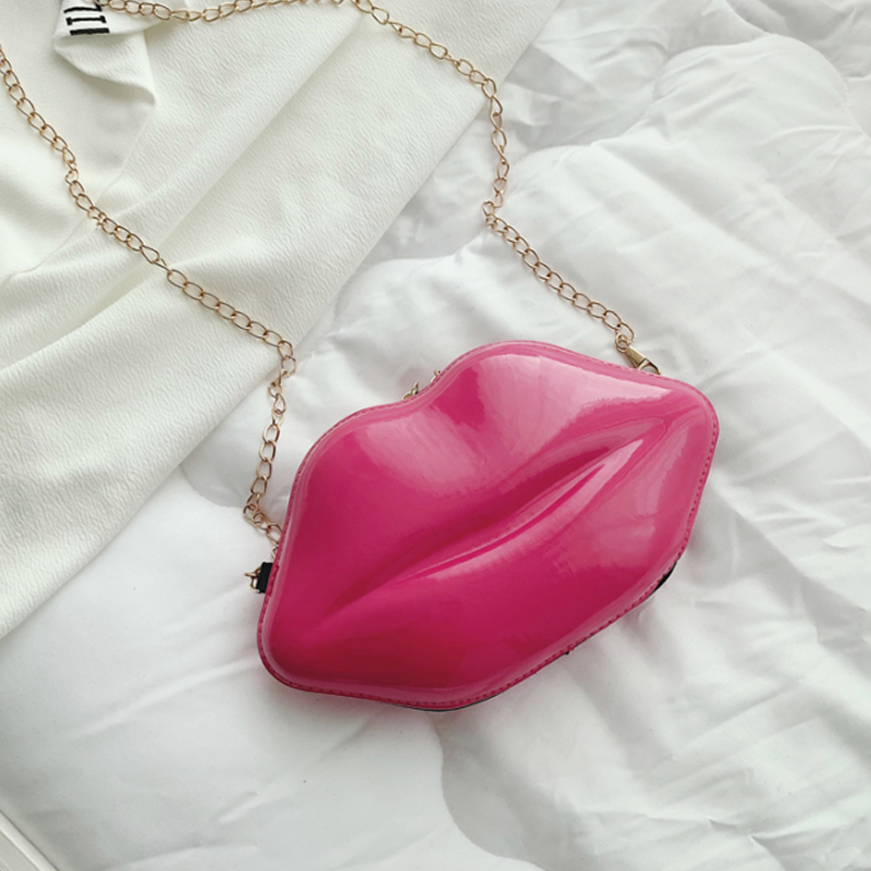 Gracefully Styled Bag for Any Occasion