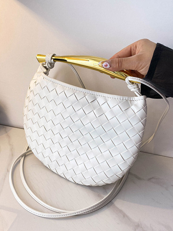 Well Tailored Bag with a Graceful Silhouette