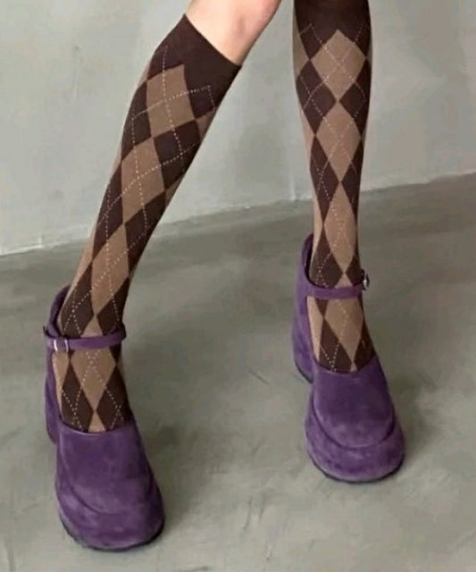 Effortlessly Elegant Heels with a Timeless Design
